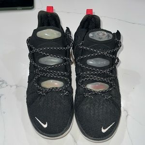 Nike Lebron James 18 - Men’s 10.5